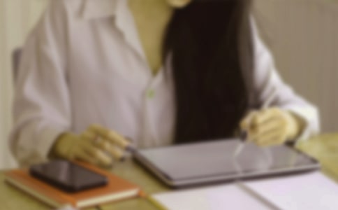 企业白领辞职报告13篇