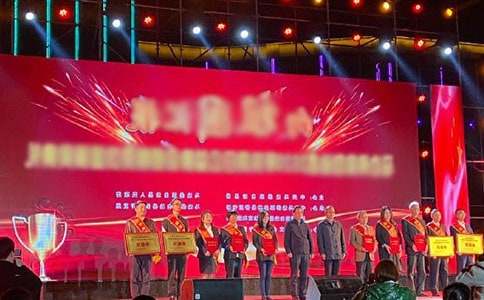 最美孝心少年颁奖典礼观后感