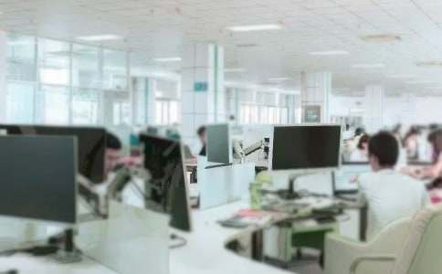 �칫����Ա��ʵϰ����