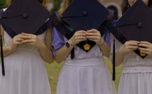 大学生自我介绍汇总15篇