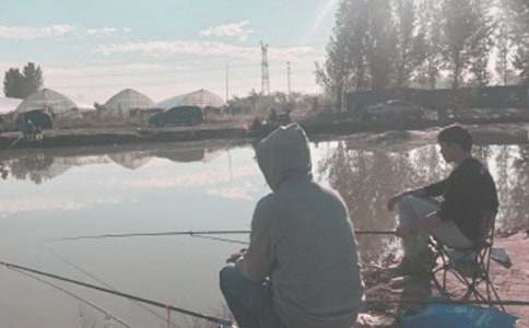 ���ر�����������ľ�ƪ