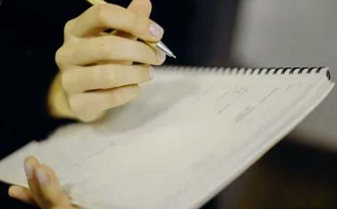 �����۶����