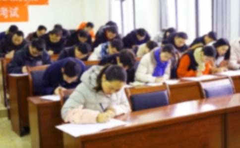 �����������Եķ�˼����300�ּ���9ƪ