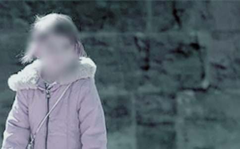 ���ഺ�ڵ�Ů����һ����