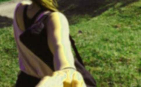 给女友讲睡觉前童话小故事