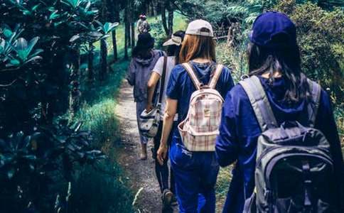 ��ҵͬѧ¼ף����