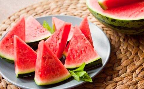 ���ر�����������600��