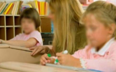 幼儿园中班英语领域教案:快乐时光