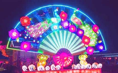 【精品】元宵四年级作文集锦九篇