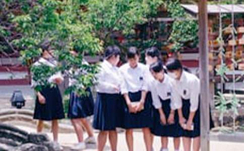 中学生自我介绍15篇(必备)