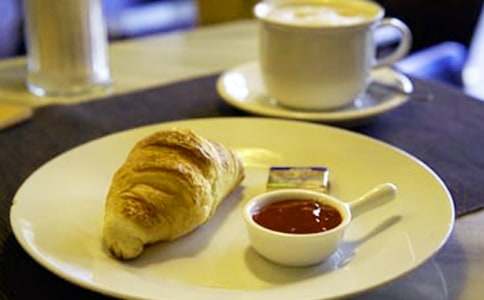 �Ǹ���ĩ����700��