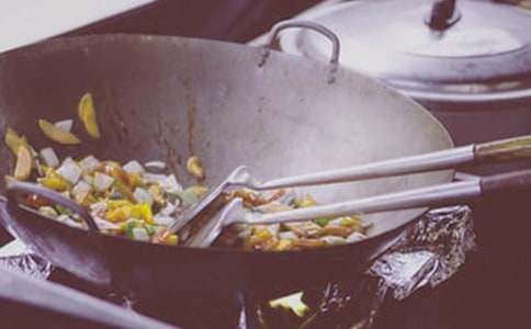 �������ܵ�����300�ֳ���15ƪ