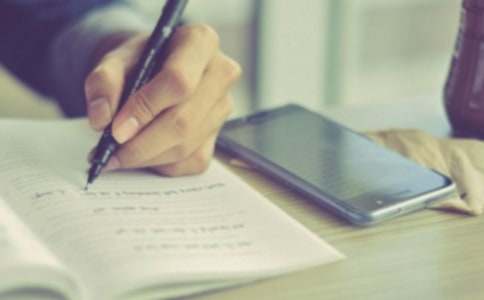 (通用)三年级未来的作文4篇